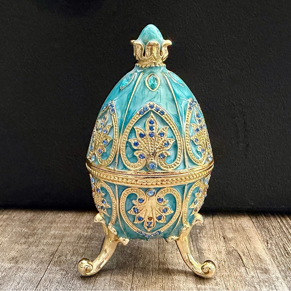 Decorative Egg Trinket/Jewelry Box